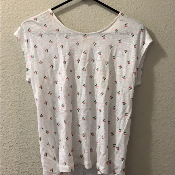 Vintage cherry printed tee - Picture 3 of 3